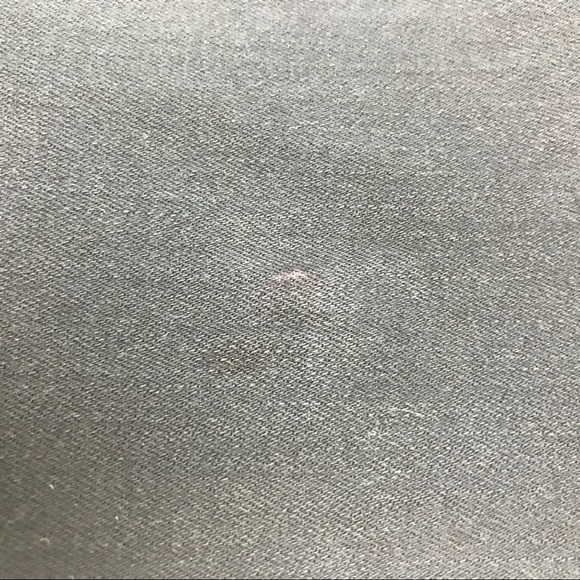 NYDJ dayla wide cuff Capri size 2 with lift tuck - Picture 5 of 5